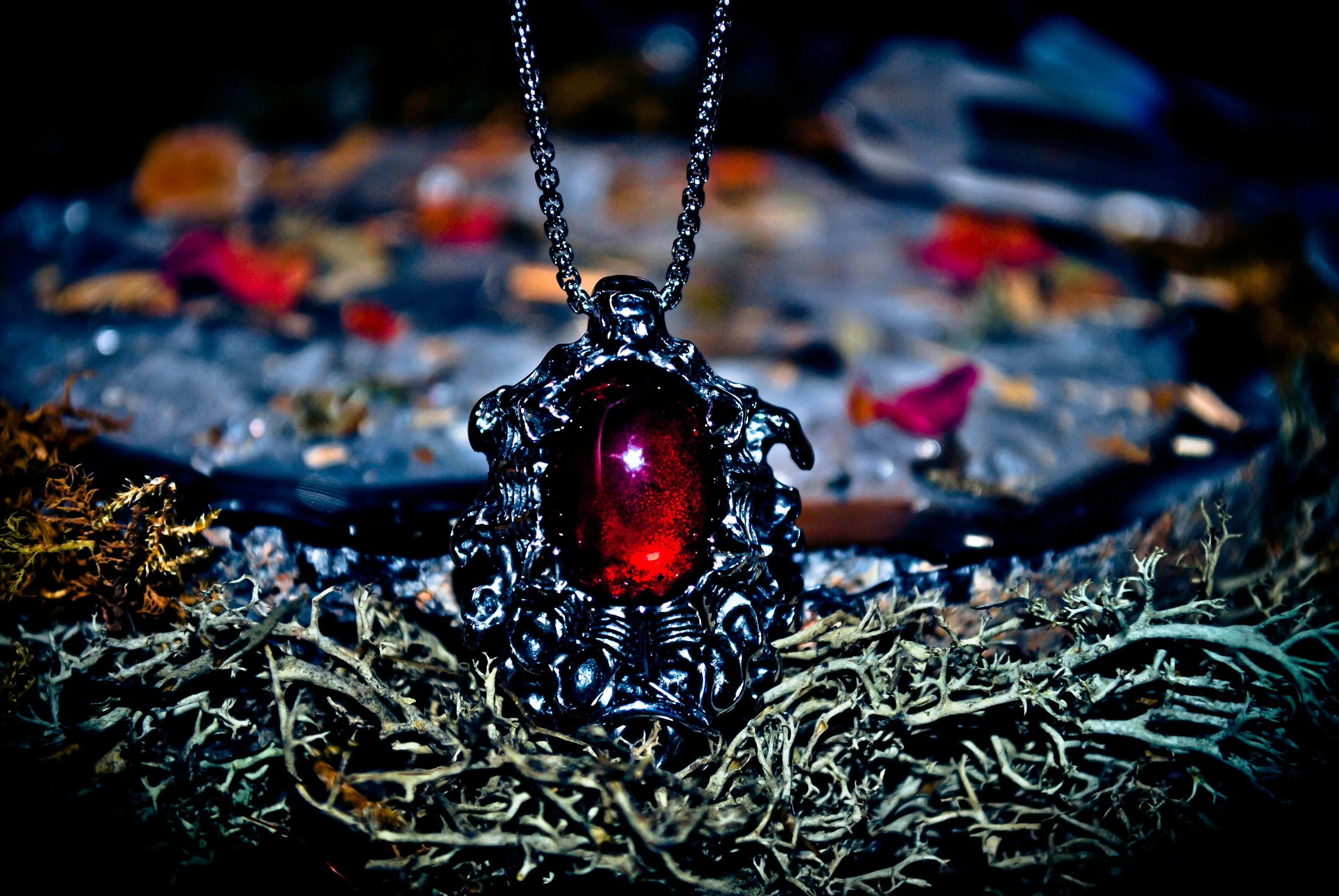 ** RARE ** Haunted SANGUINE VAMPIRE Amulet of Eternal Wealth and IMMORTALITY! $$$ Pendant of ULTIMATE Wealth 33 Money & Luck Spells PARANORMAL VAMP! $$$