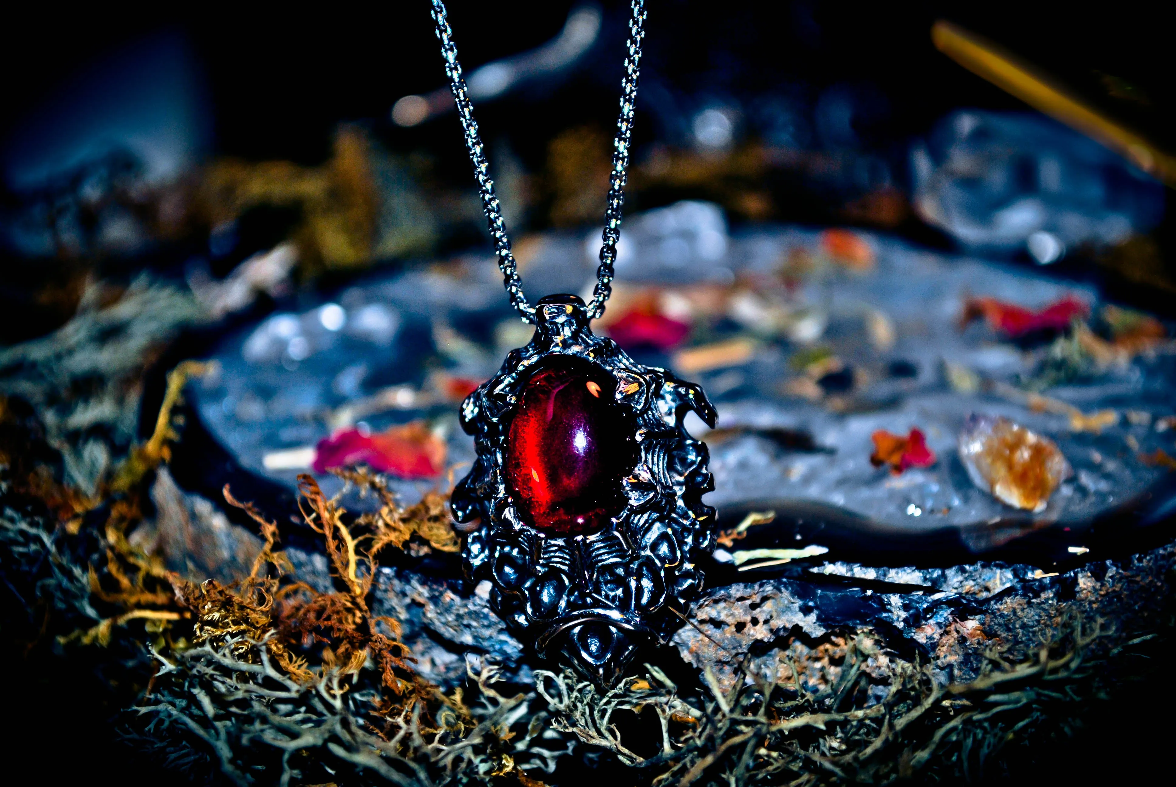 ** RARE ** Haunted SANGUINE VAMPIRE Amulet of Eternal Wealth and IMMORTALITY! $$$ Pendant of ULTIMATE Wealth 33 Money & Luck Spells PARANORMAL VAMP! $$$